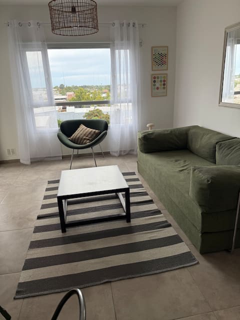 Top performing Airbnb: Central apartment in Cipolletti with garage in Departamento General Roca
