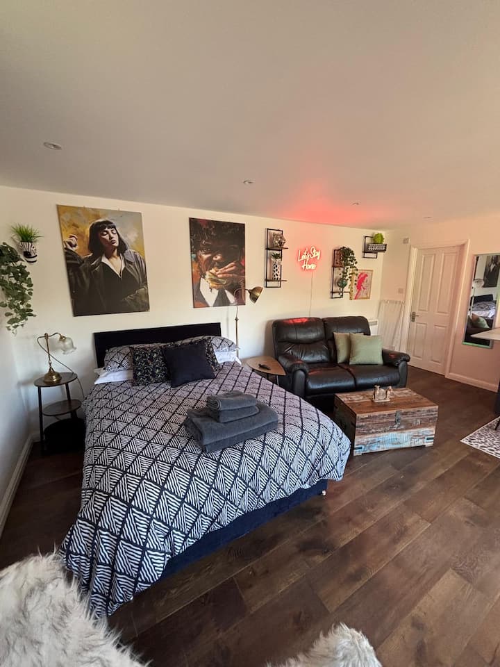 The Garden Room - Watford
