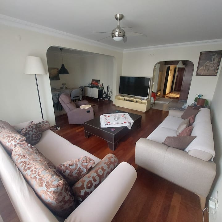 Atasehir Merkez 2+1 Daire - Adalar