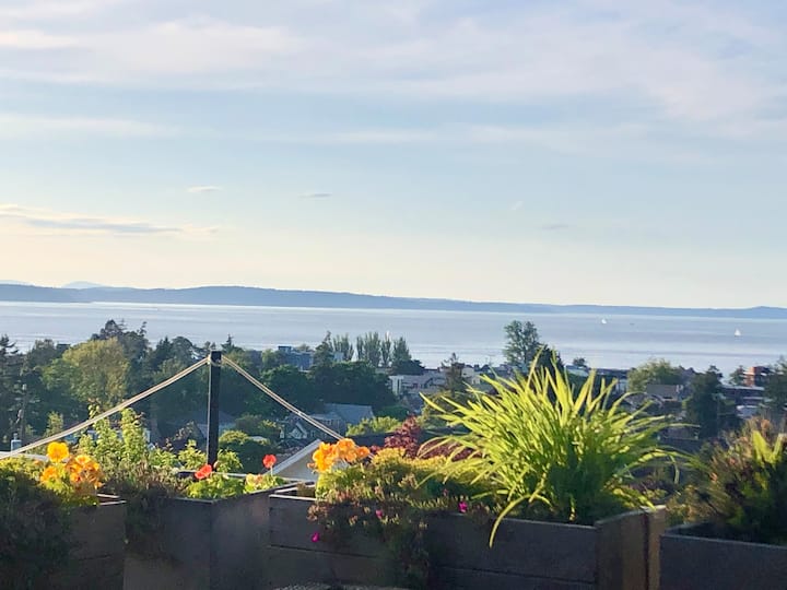 Home Near Alki Beach - Seattle, WA