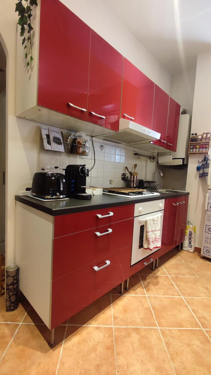Casa Vitto: Cozy Apt, A/c, Wi-fi, Station, Airport - Genova