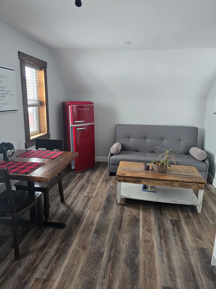 Welcome To Rosie's Acres! Short Term Available - Grand Sudbury
