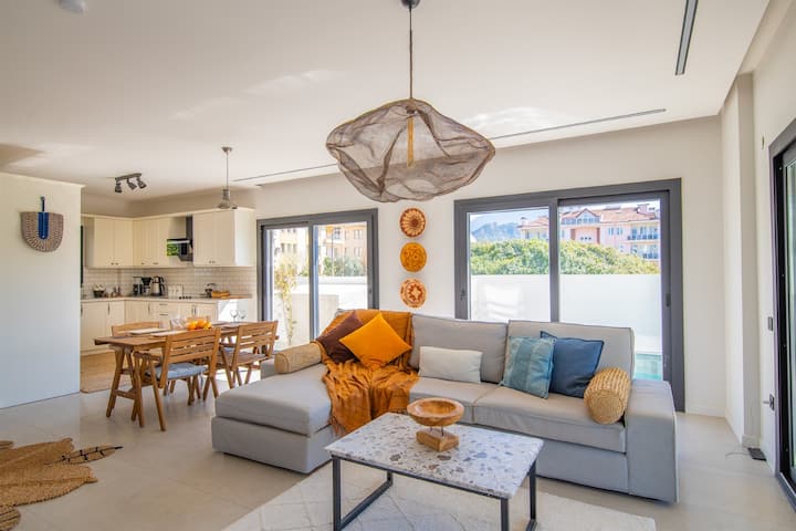 Fethiye’de ÖZenle Dekore Edilmiş 4+1 Villa - Fethiye