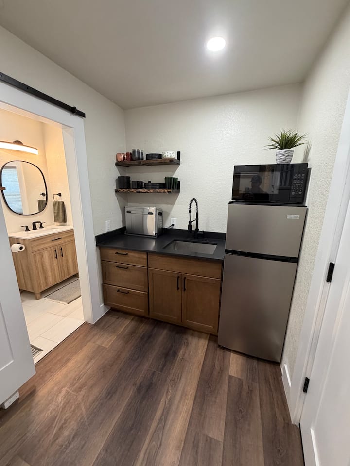 The Irish - Cozy Pub Suite @ Llv - Littleton, CO
