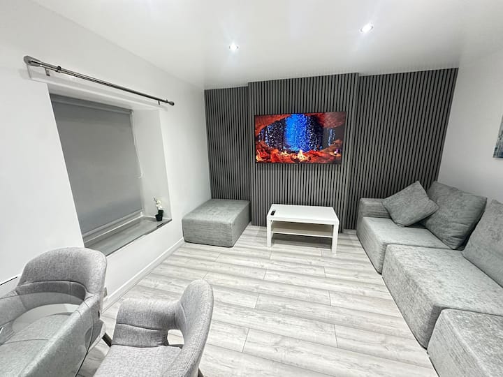 2 Bed Apartment Near Co-op Live & Etihad Stadium - Mánchester