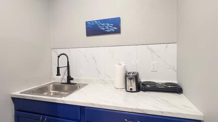 Blue Tiny Home Studio/1 Bath /1 Bed/free Pkg/wifi - オーモンドビーチ, FL