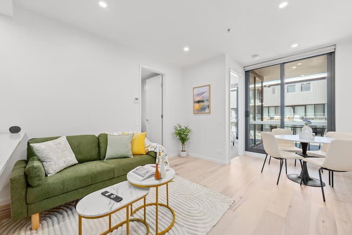 @Compact & Central | 1br In Cbd + Secure Parking - Canberra