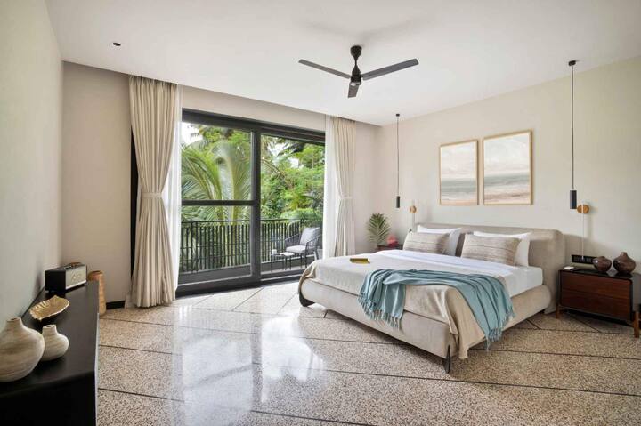 Bedroom 2 image 3