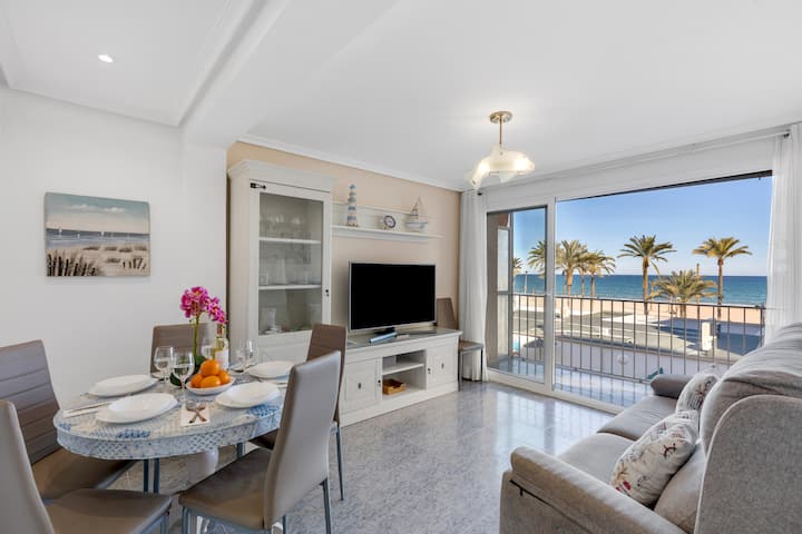 Amazing Apart. In Front Of Beach W/ Free Parking - Alicante