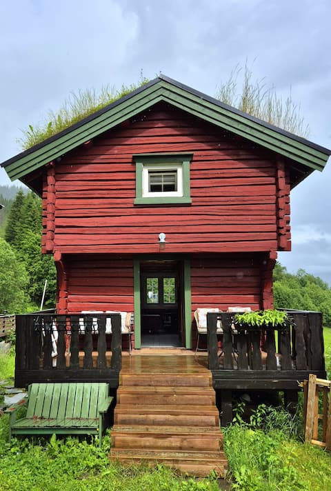 Mini house on horse farm, E6 south of Trondheim