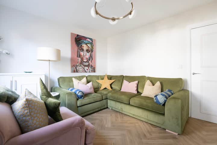 3 Bed Modern Spacious Town Centre Home Sleeping 6 - Royal Tunbridge Wells
