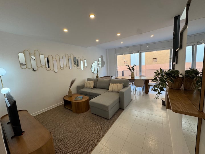 Aya Beach House - Lloret de Mar