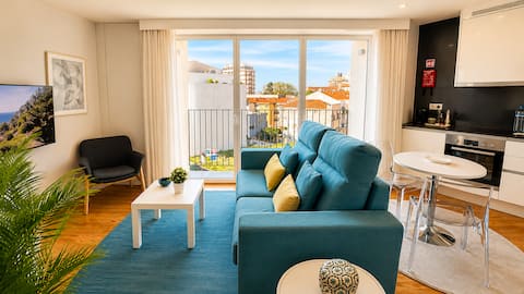 Top Airbnb: Bright 1-Bed · Garage · Metro 300m · Porto in Santa Marinha