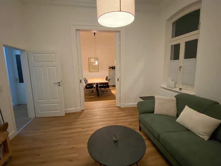 Stilvolle Altbauwohnung In Oldenburg - Oldenburg