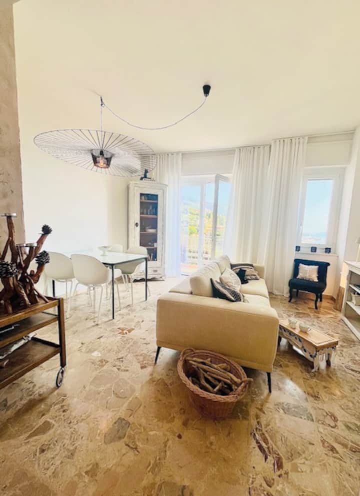 Magnifique Vue Mer, Cosy, Soigné, Parking Privé - Alassio