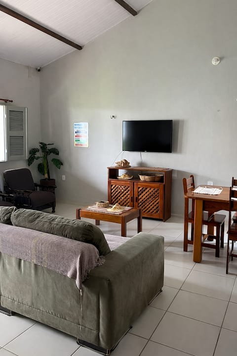 Top Airbnb: House with Pool, Gourmet Area and Pool Table in Cascavel