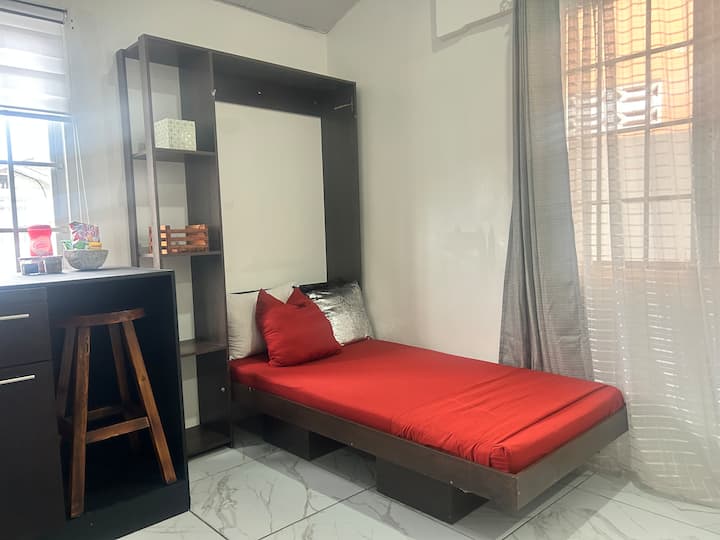 Modern Woodbrook Retreat W/parking, Walkable Area - Puerto España