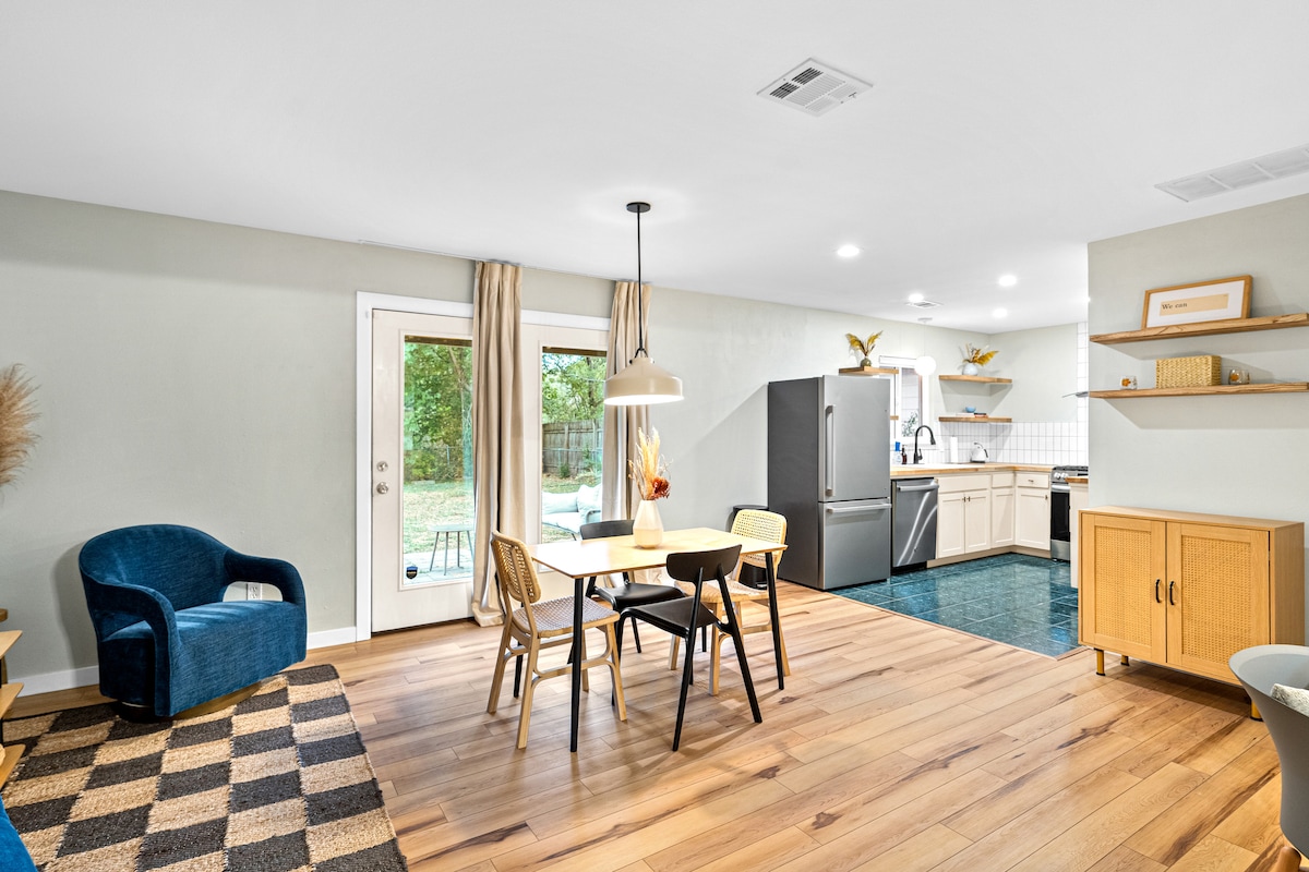 Charming Updated Bungalow | 3BR | 4 Min to Mueller