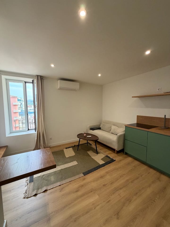 Appartement Moderne Rue Piétonne Centre Ville - Ajaccio