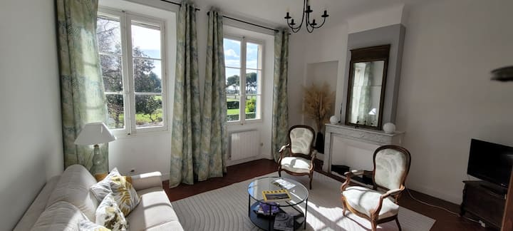 Elégant Logement Non Fumeur 1e Etage Mas Provençal - Istres