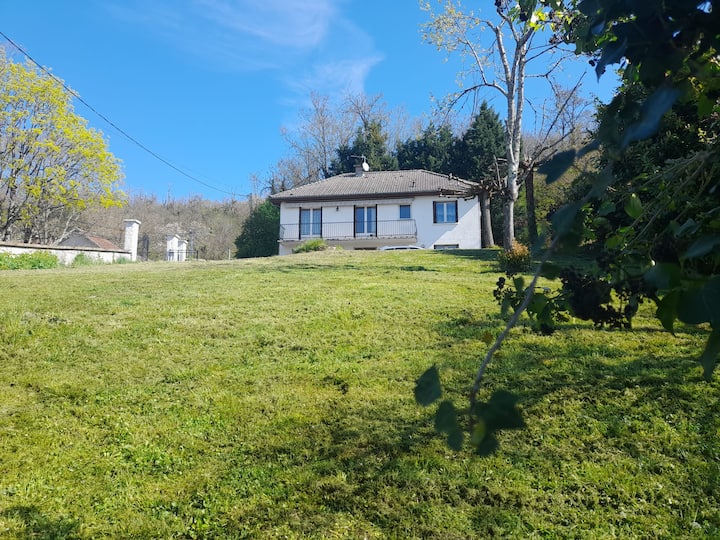 T2 - Idéal Cure - 2 Personnes - Rdc-proche Thermes - Decazeville