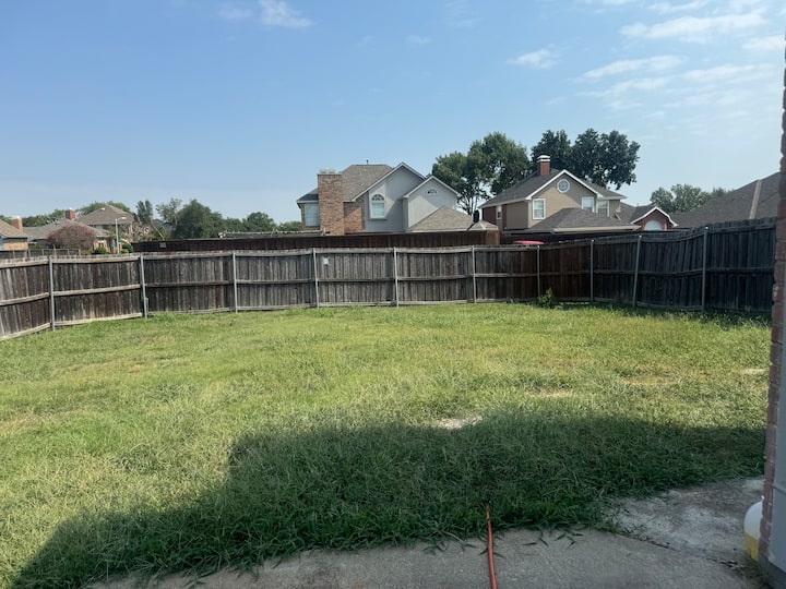 4br 2ba Home With Bbq Grill And Close To Downtown - Mesquite, TX