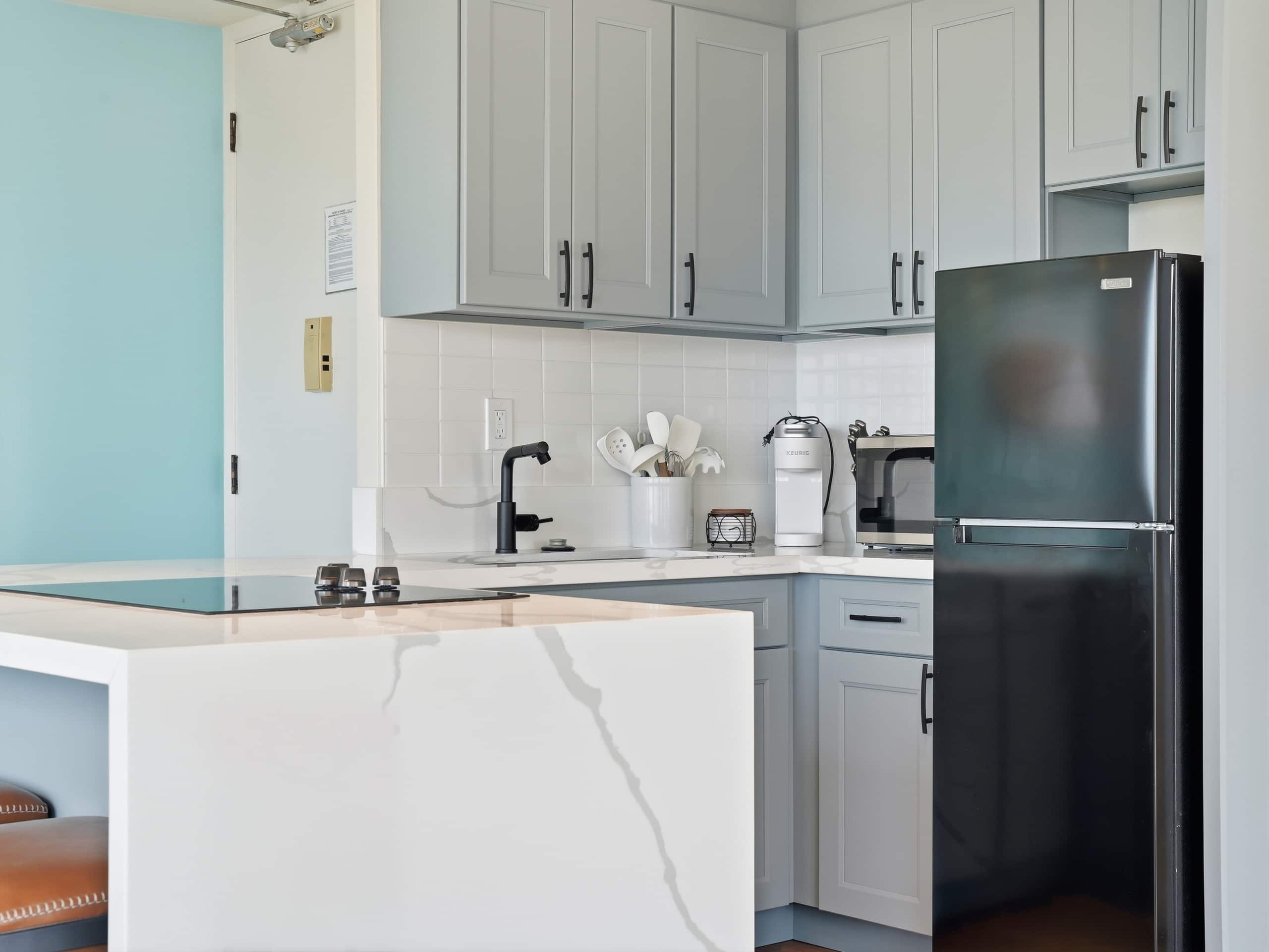 Modern Fully Renovated 1 bdrm Heart of Waikiki - Image 12