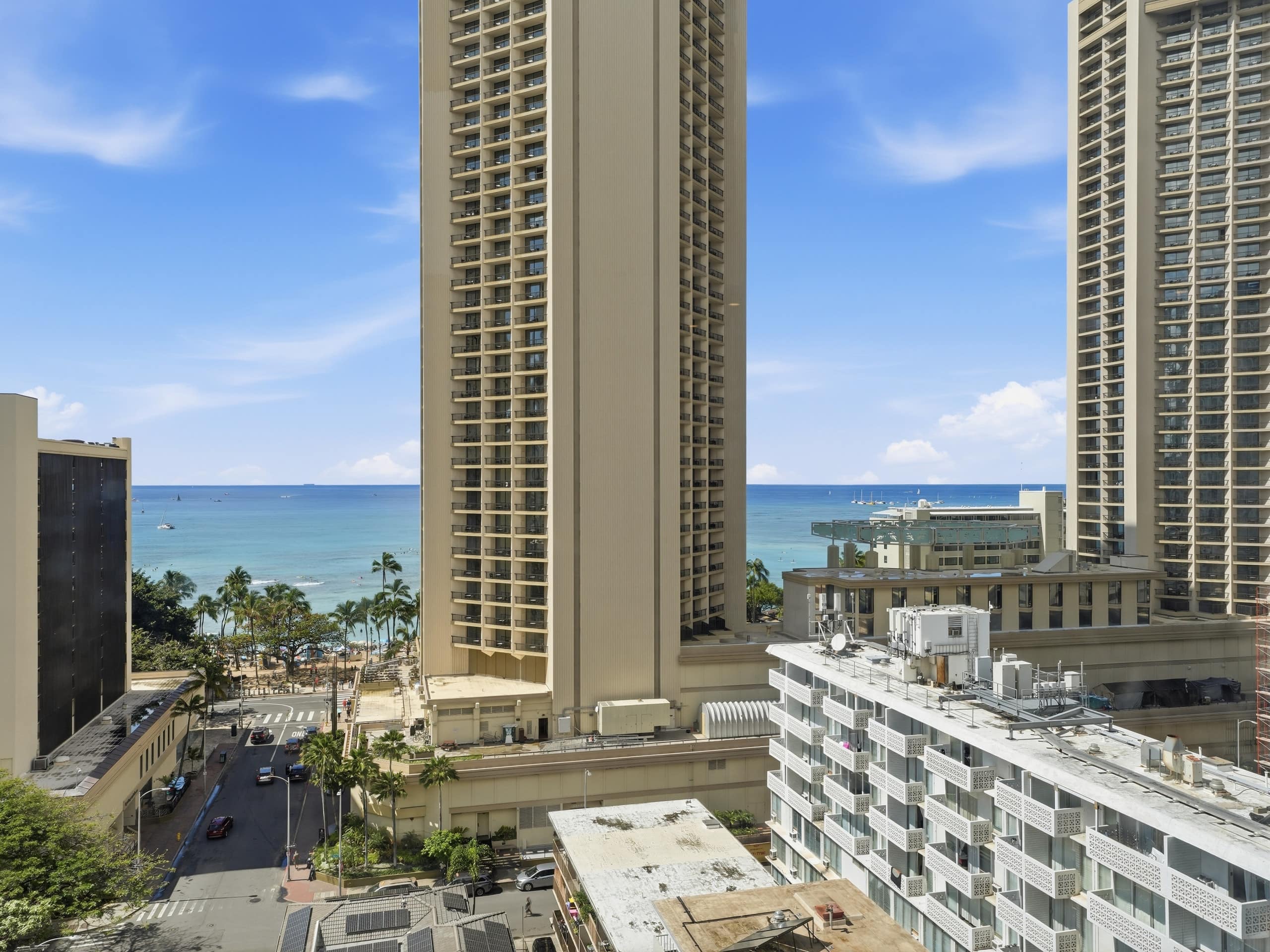 Modern Fully Renovated 1 bdrm Heart of Waikiki - Image 42