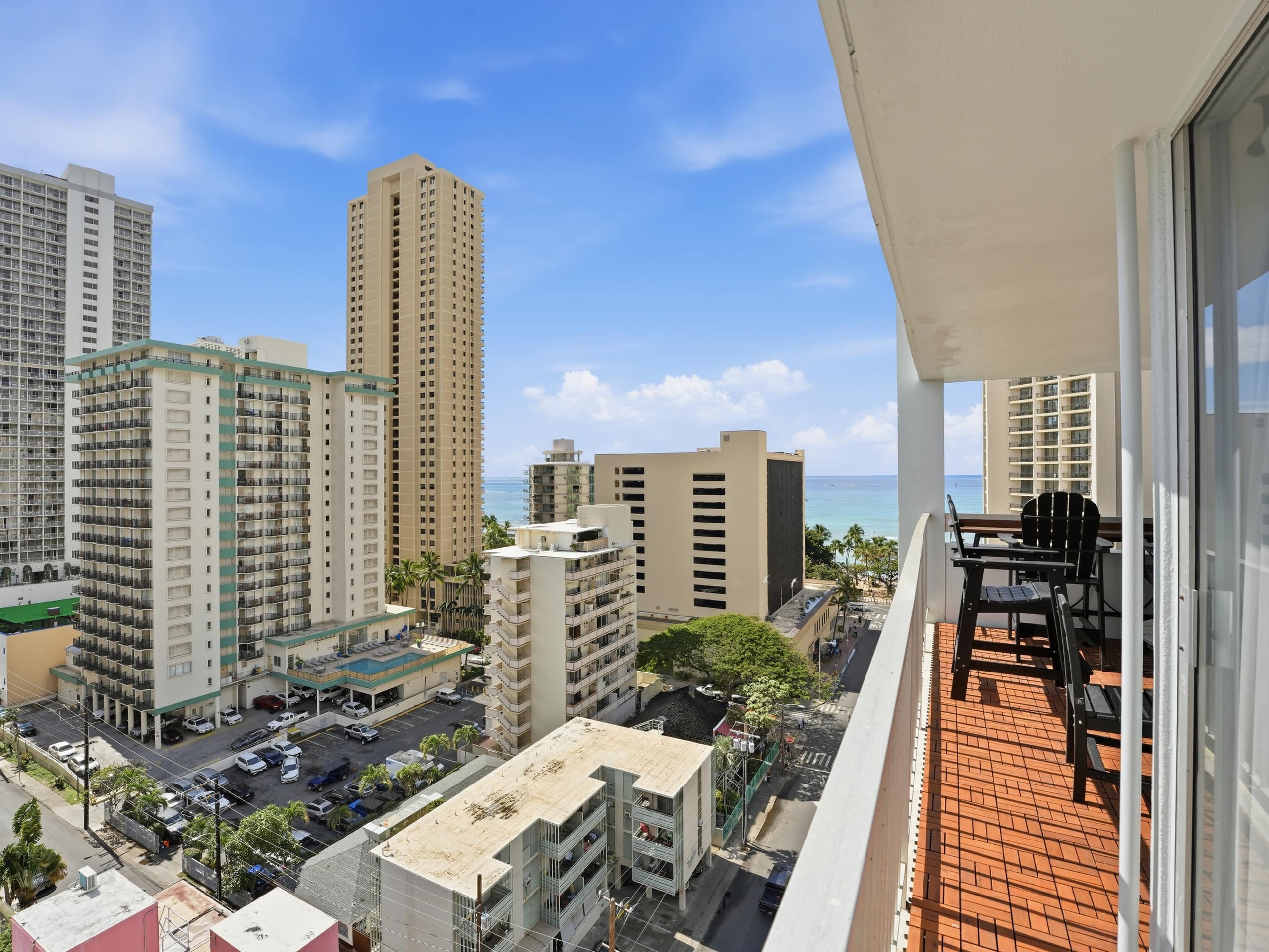 Modern Fully Renovated 1 bdrm Heart of Waikiki - Image 40