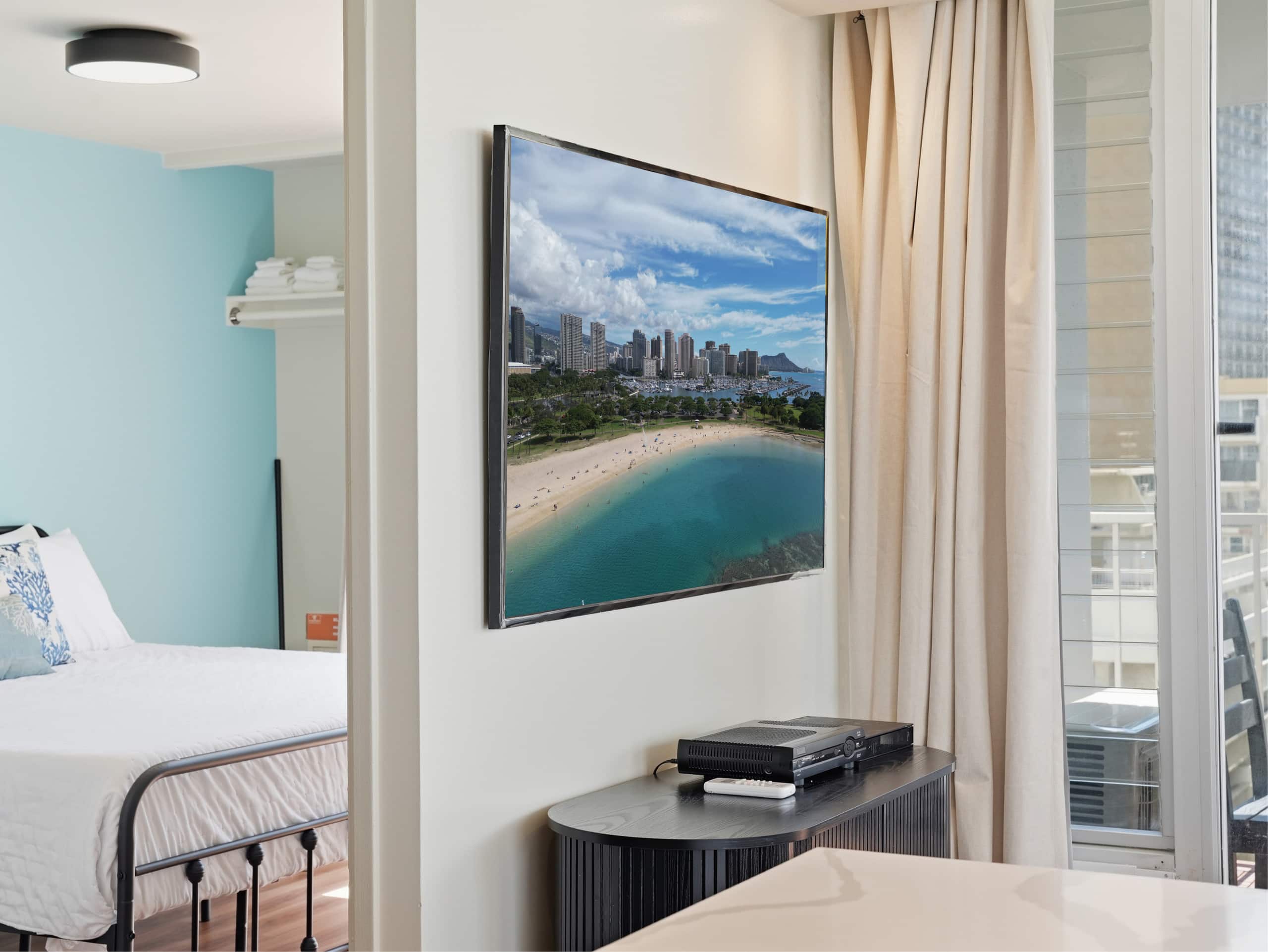 Modern Fully Renovated 1 bdrm Heart of Waikiki - Image 11