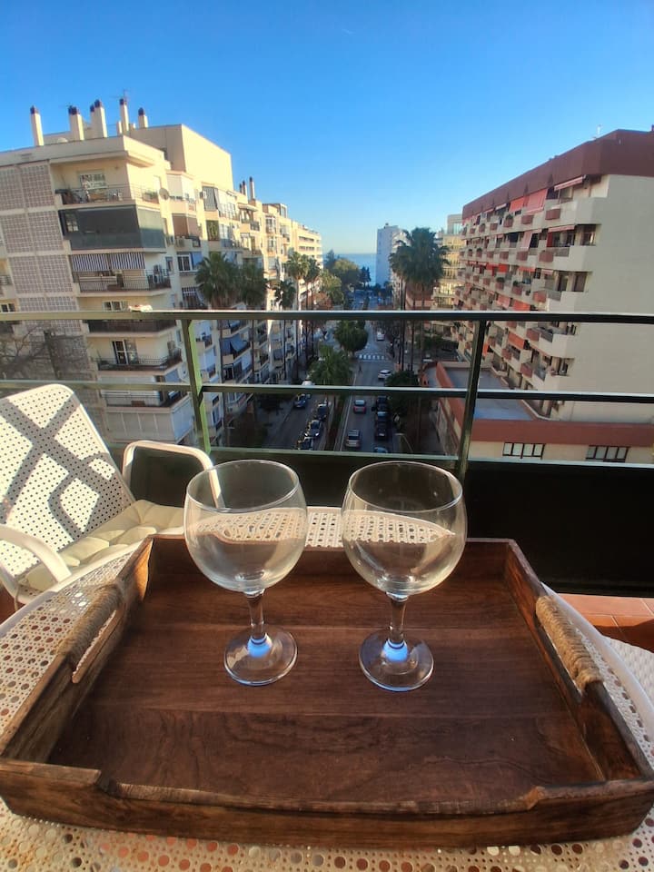 Hermoso Y Amplio Apartamento Cerca Al Mar. - Marbella