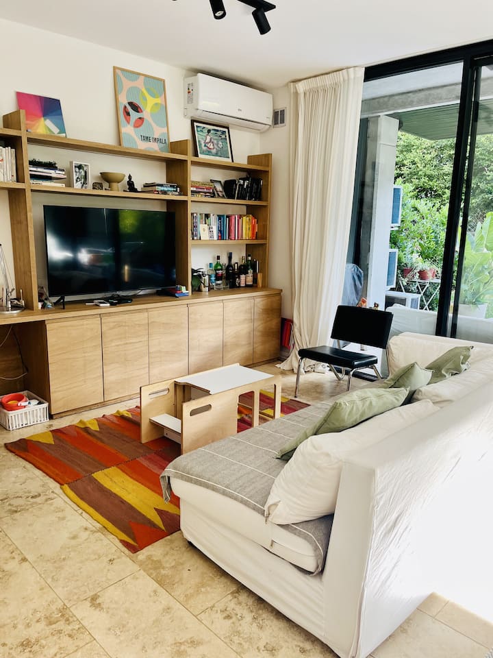 Двухуровневая квартира с частным садом в Beccar