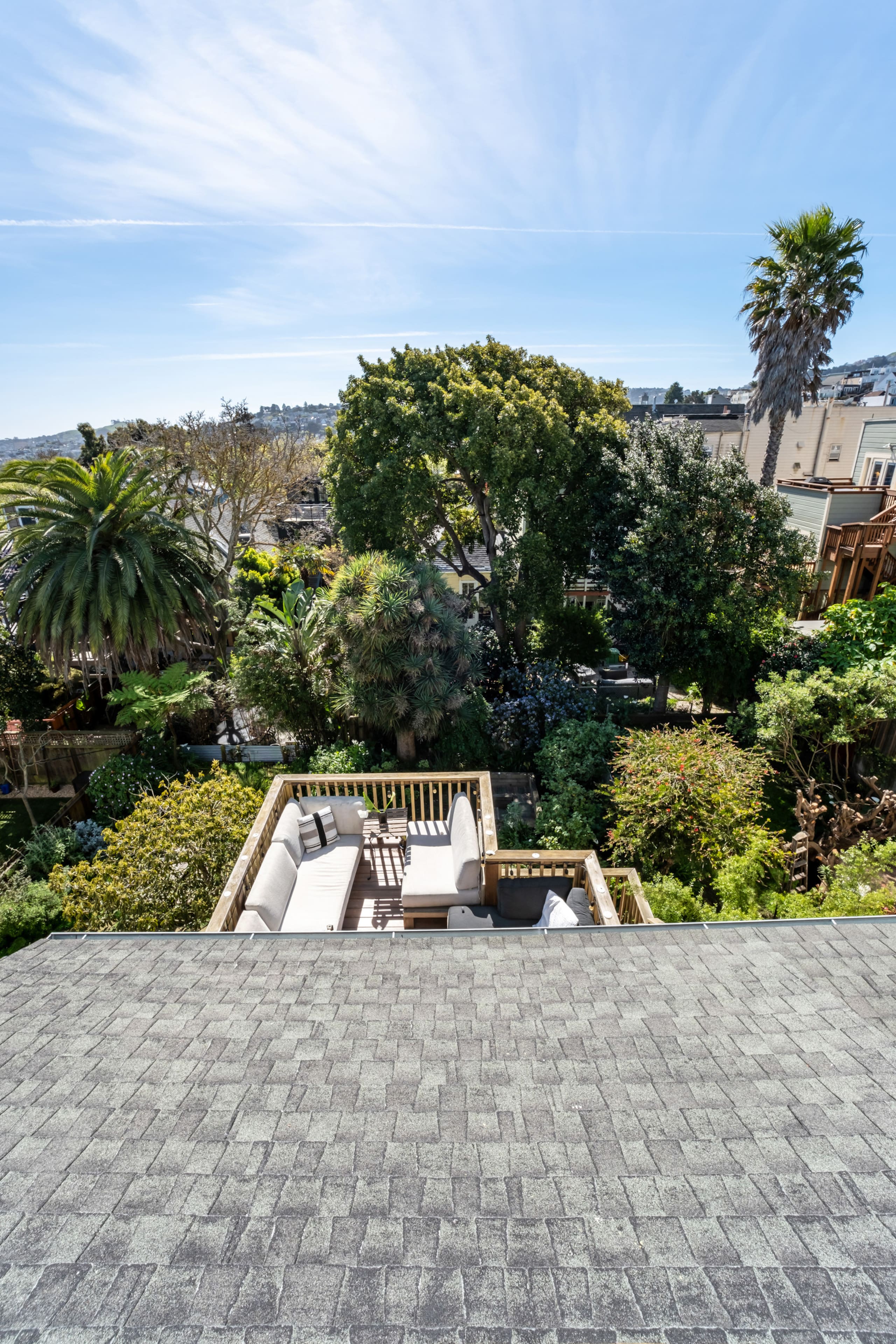 Home in San Francisco · ★5.0 · 3 bedrooms · 3 beds · 3 baths - Image 52