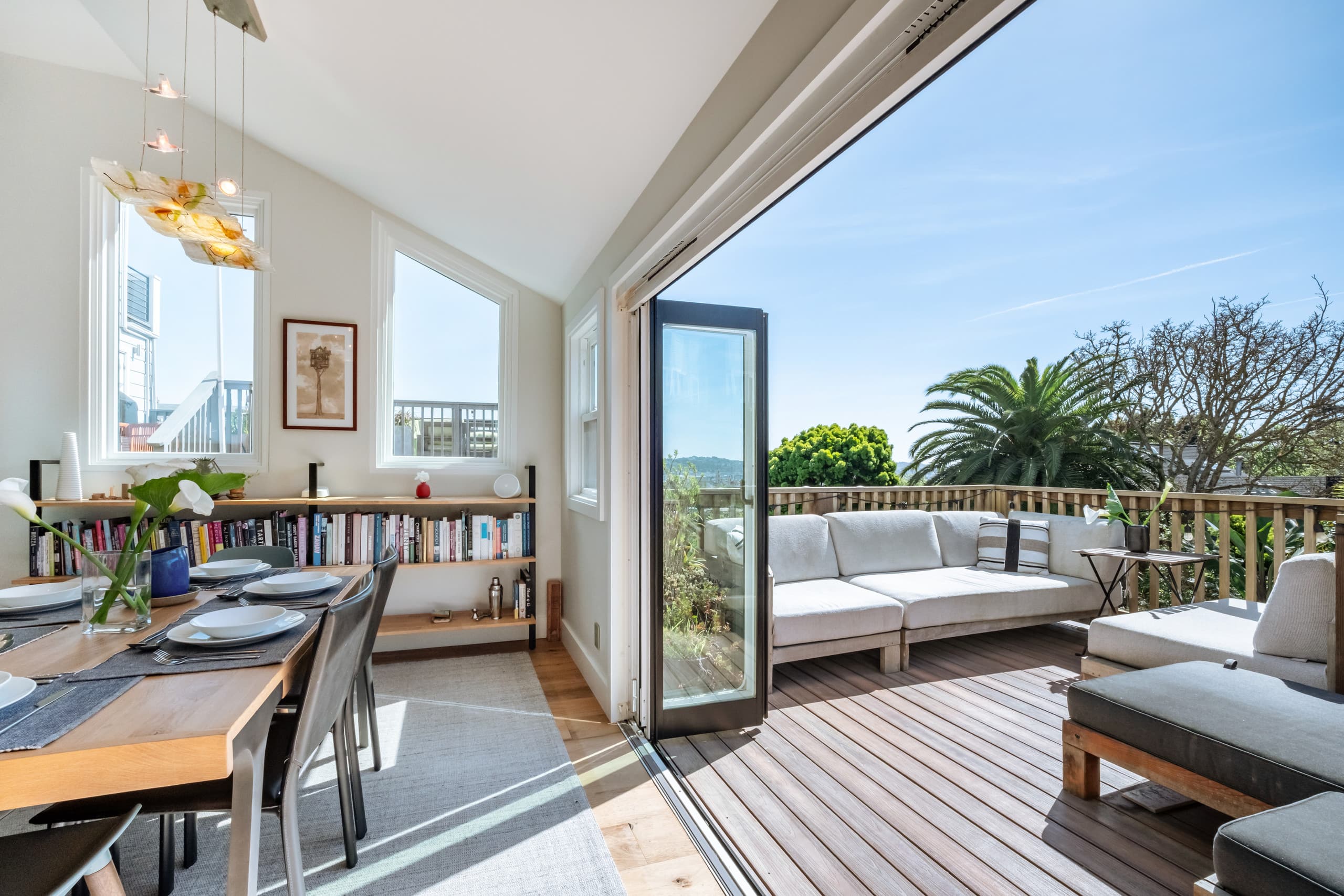 Home in San Francisco · ★5.0 · 3 bedrooms · 3 beds · 3 baths - Image 1