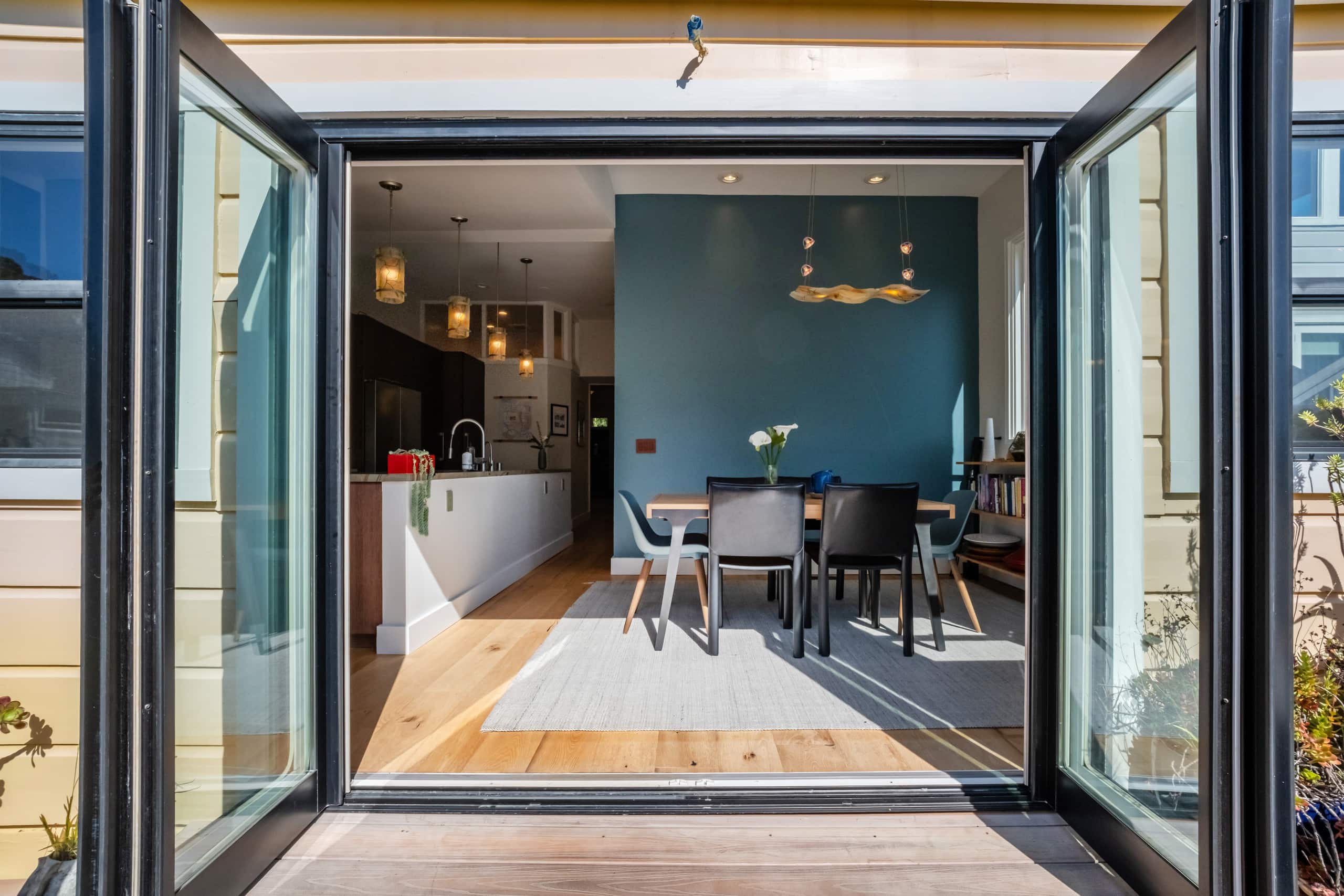 Home in San Francisco · ★5.0 · 3 bedrooms · 3 beds · 3 baths - Image 26