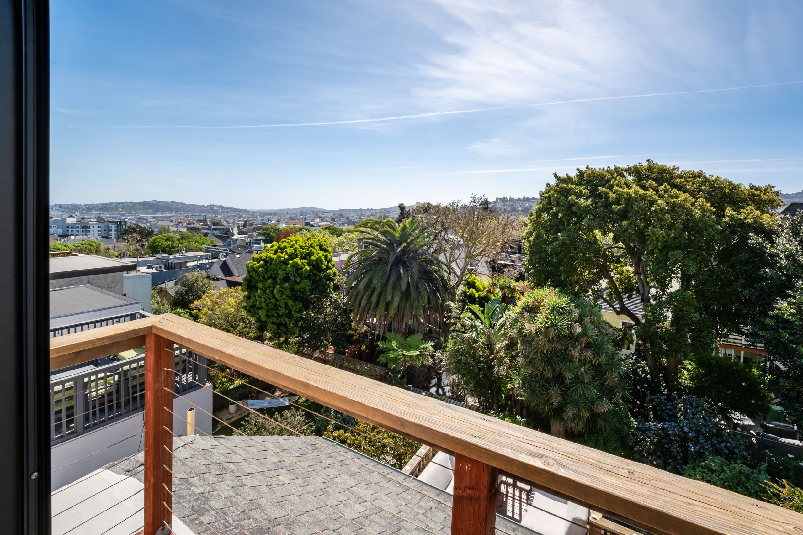 Home in San Francisco · ★5.0 · 3 bedrooms · 3 beds · 3 baths - Image 51