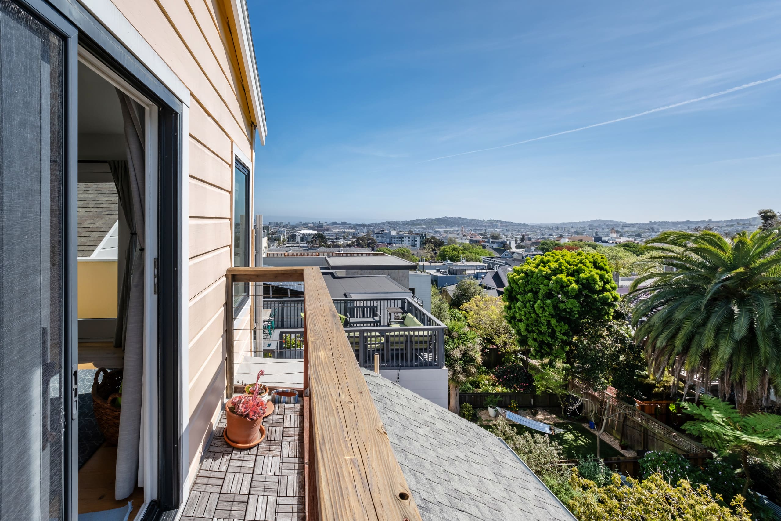Home in San Francisco · ★5.0 · 3 bedrooms · 3 beds · 3 baths - Image 50