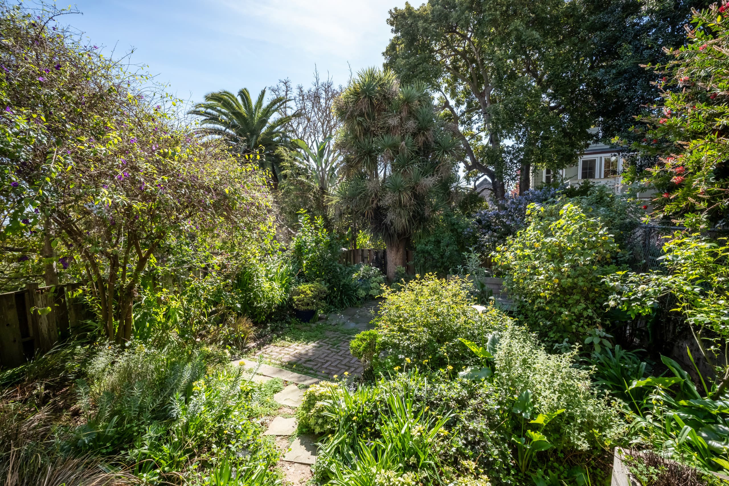 Home in San Francisco · ★5.0 · 3 bedrooms · 3 beds · 3 baths - Image 74