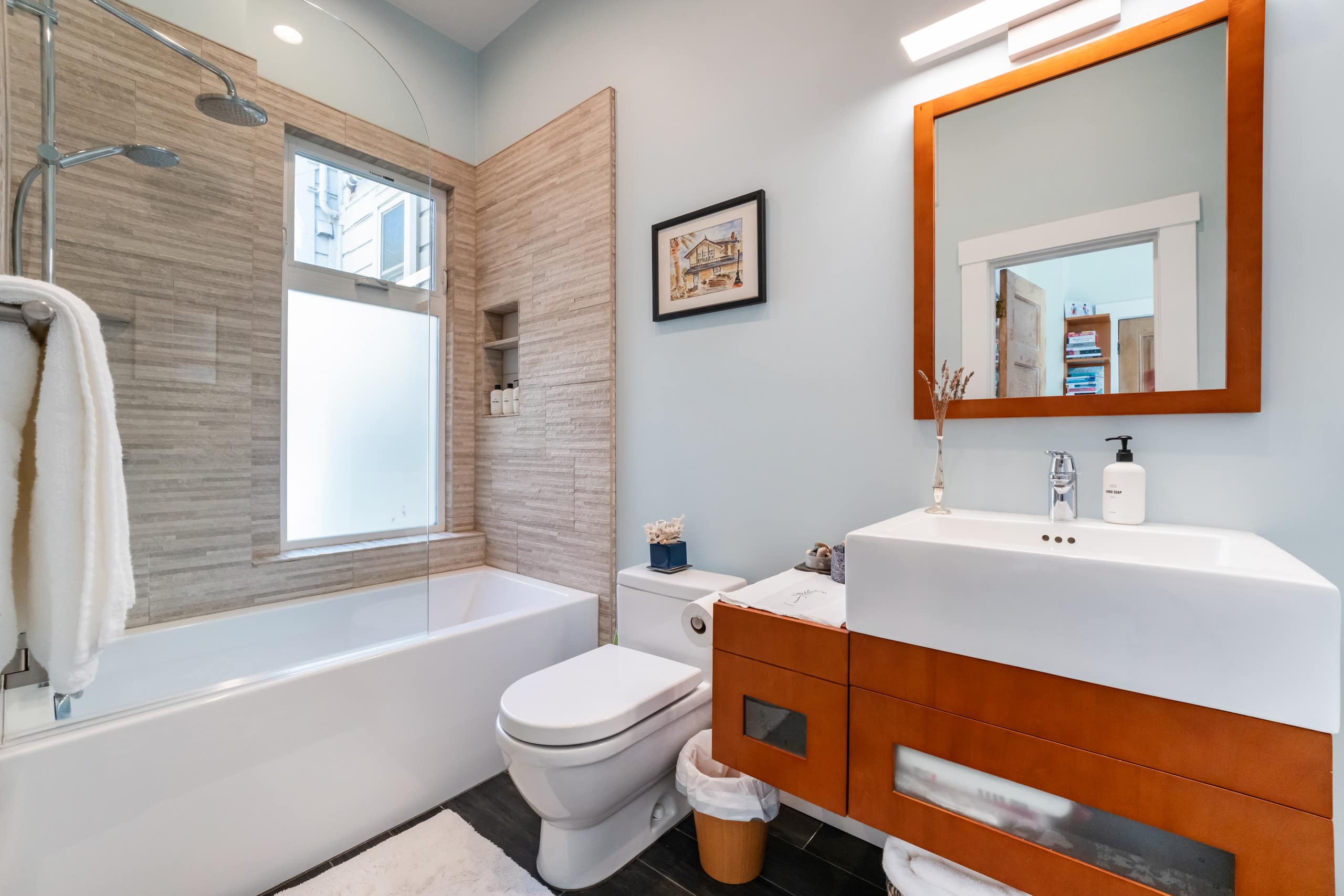 Home in San Francisco · ★5.0 · 3 bedrooms · 3 beds · 3 baths - Image 54