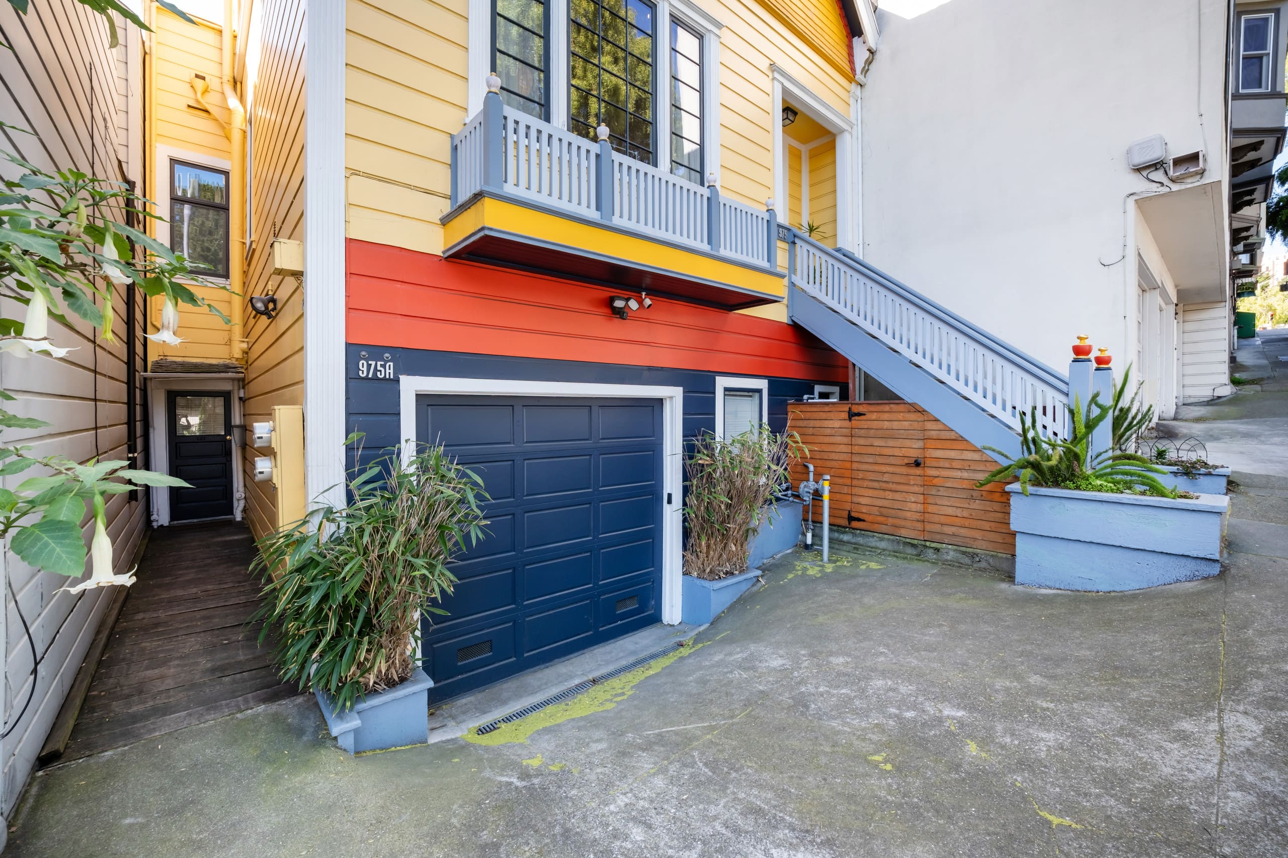 Home in San Francisco · ★5.0 · 3 bedrooms · 3 beds · 3 baths - Image 79