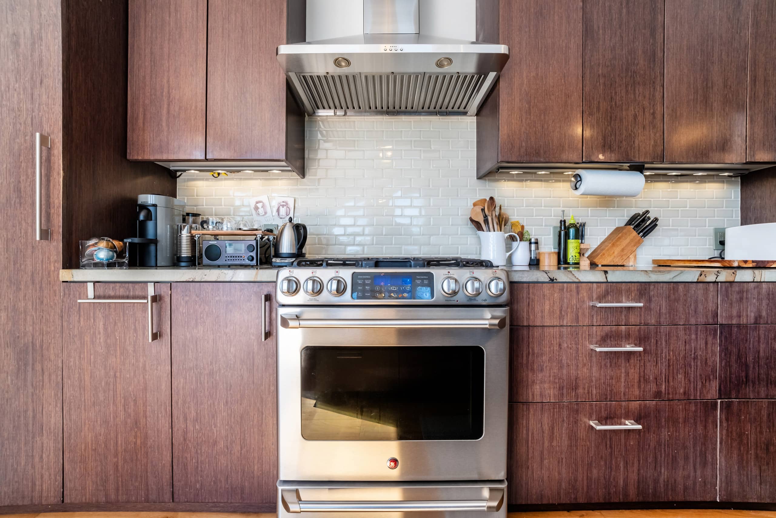 Home in San Francisco · ★5.0 · 3 bedrooms · 3 beds · 3 baths - Image 16