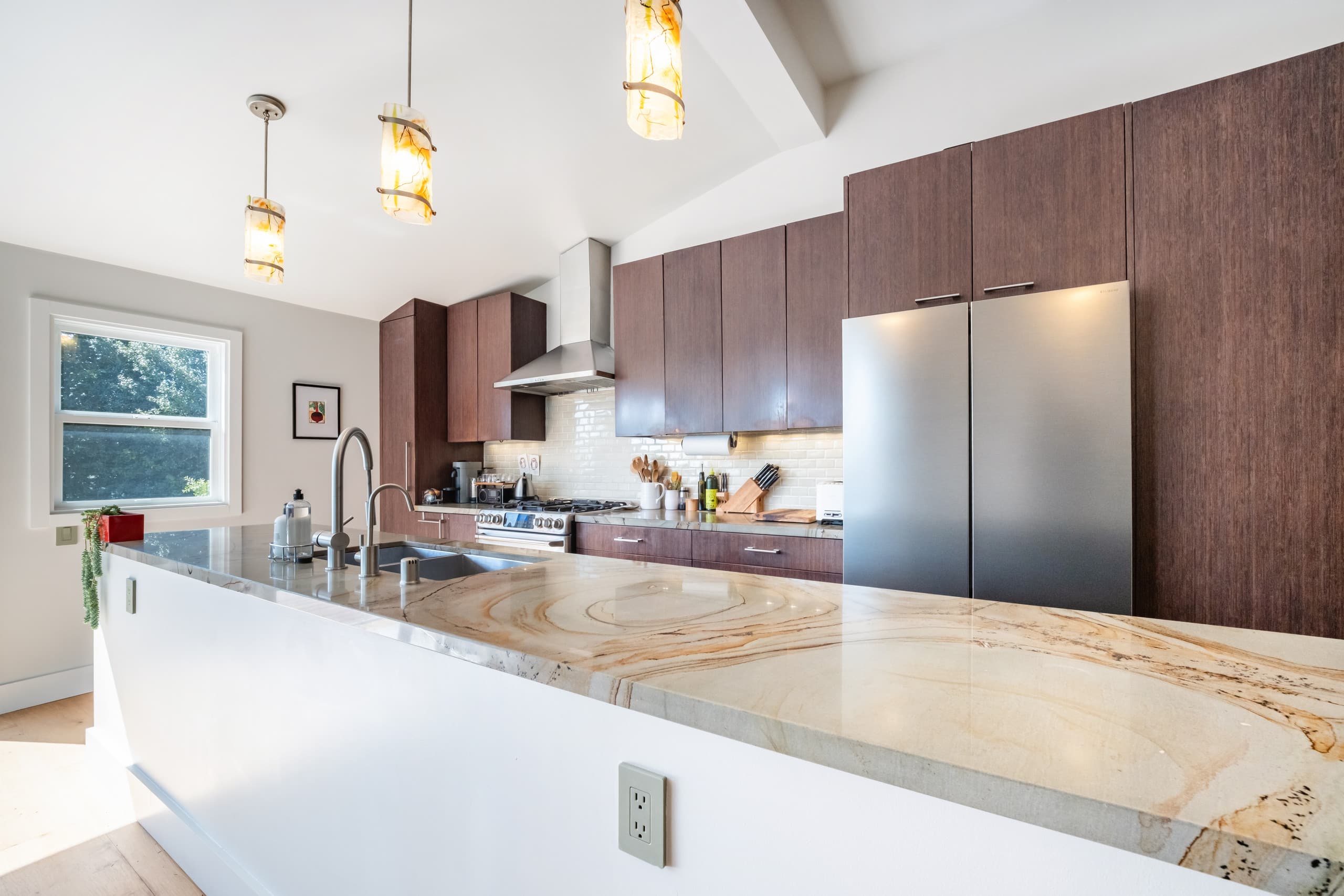 Home in San Francisco · ★5.0 · 3 bedrooms · 3 beds · 3 baths - Image 13