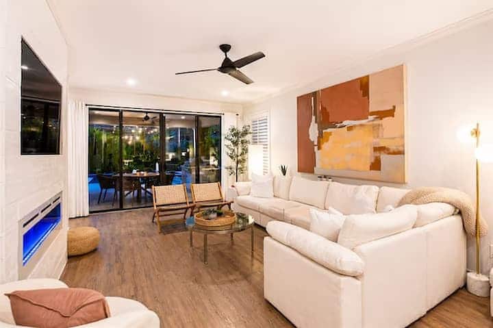 Lakewood Luxe Pool Oasis | Hot Tub + Sleeps 10 - Dallas, TX