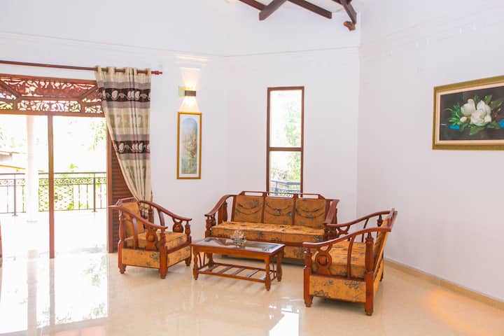 The Emerald Terrace - Garden Hillside Home Gampaha - Sri Lanka