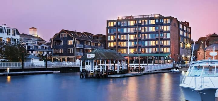 1bd/1ba At Inn On The Harbor - 紐波特