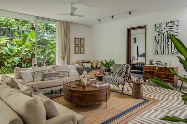 Living room image 9