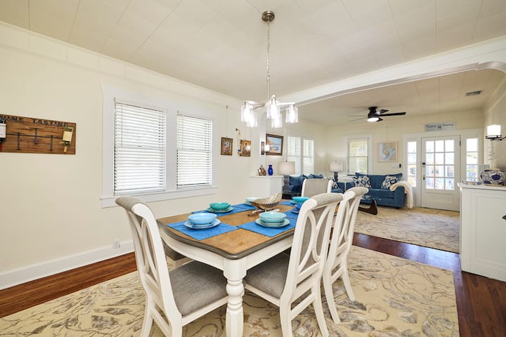 Evlogia Bungalow - Tarpon Springs, FL