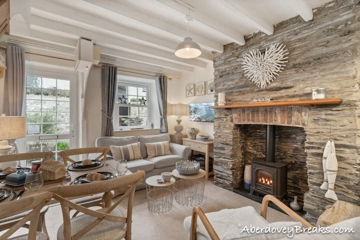 Olive Tree Cottage | 2 Bedroom | Sleeps Up To 4 - Aberdovey