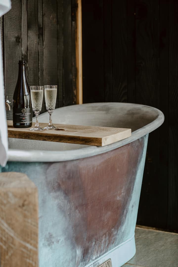 Woodman Snug - Woodland Sanctuary With Copper Bath - Lyme Regis