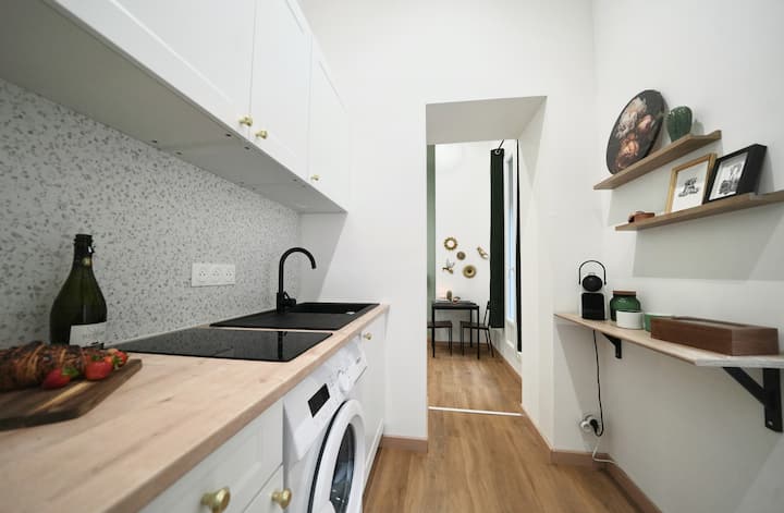 Studio Hypercentre Avec Jacuzzi Et Cour Privée - Montpellier